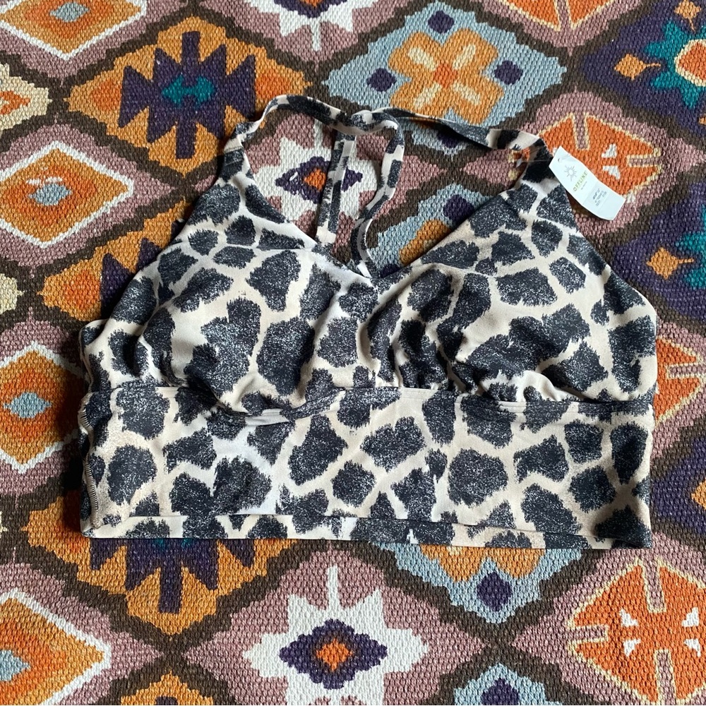 Offline by Aerie Cheetah Support Bra w/ removable pads Size Medium Brand New